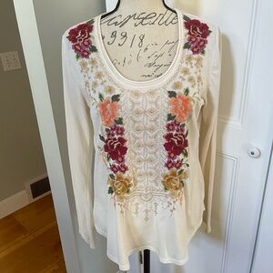 Johnny Was Embroidered Floral Long Sleeve Scoop Neck Top. Women's Size: M.